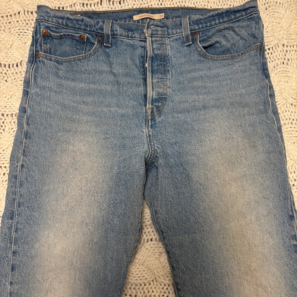 Levi's Premium Wedgie straight jeans
